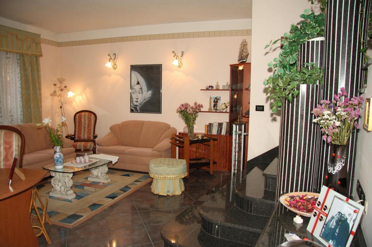 Locazioni Brevi La Rosaviola Guest Rooms Teulada Luaran gambar